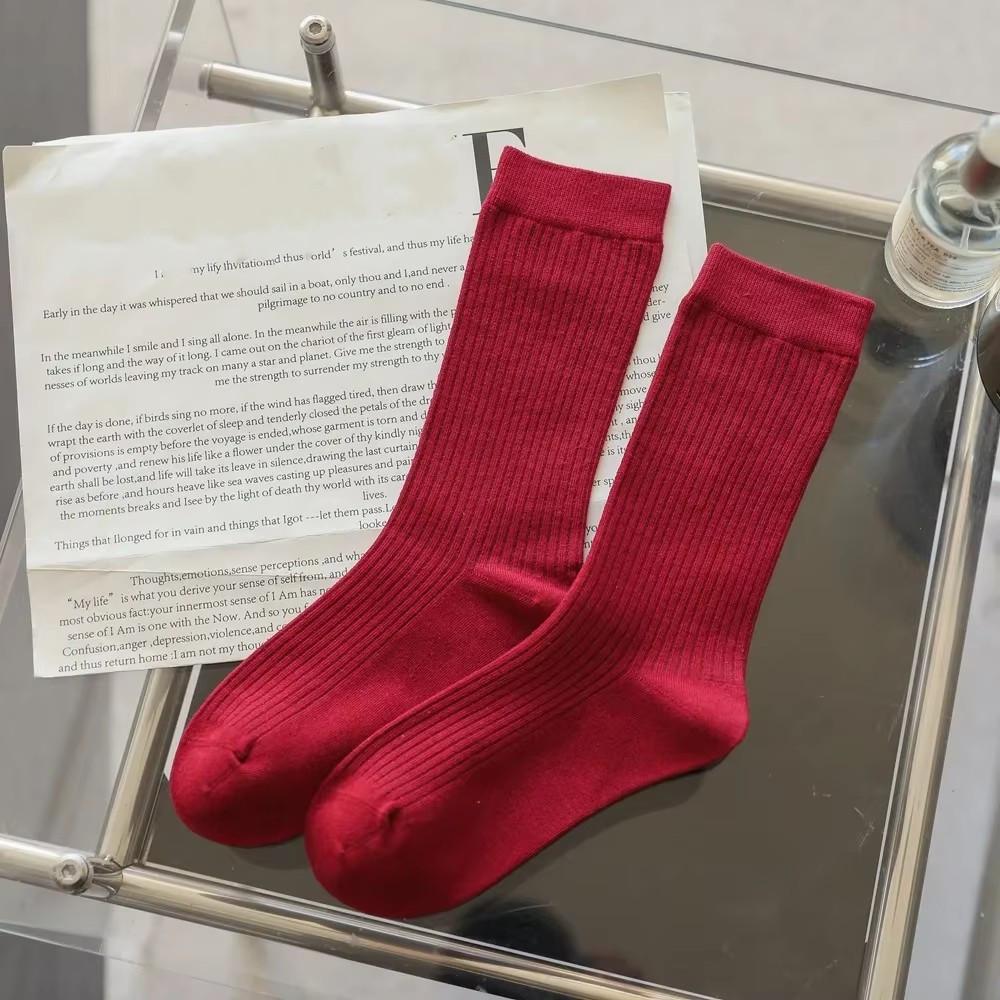 

Новые женские носки повседневные модные полосатые красные серые эластичные длинные носки женские носки в горошек Harajuku Retro Cotton средней длины