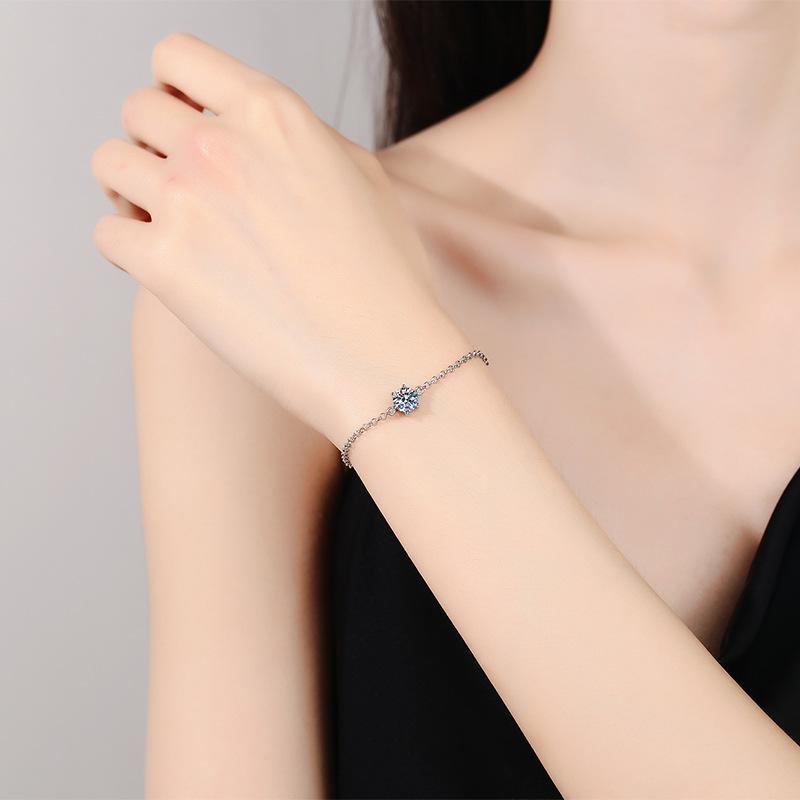 Moissanite 925 Silver Women's Bracelet, Six-Prong INS Style, Light Luxury, Exquisite Craftsmanship.