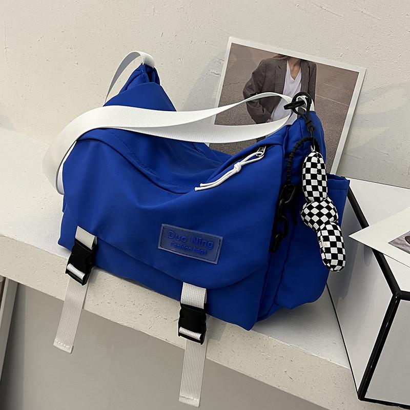 Urban Streetwear Messenger Bag For Women With Large Capacity And Nylon Material