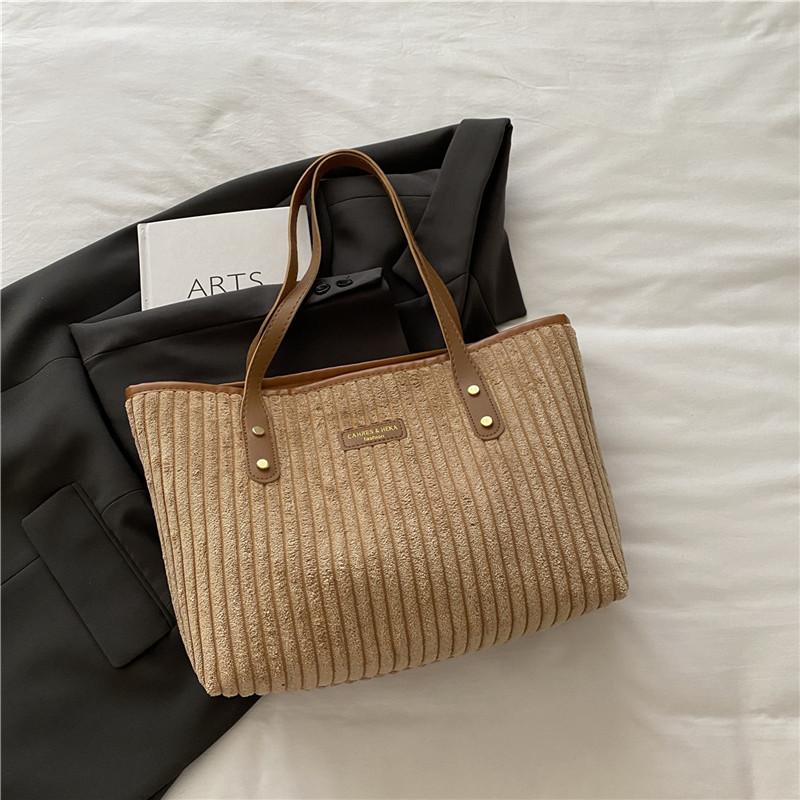 

Женская сумка через плечо большой вместимости, модная, для通勤, женская сумка, осень и зима, новая, для отдыха, для студентов, для занятий, портативная сумка-тоут