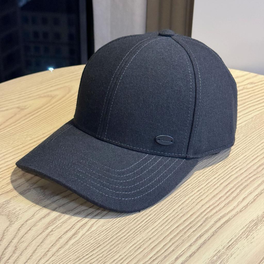 Winter Hard Top Small Baseball Cap with Face Fashion Brand Casual and Easy To Match Peaked Hat Trend