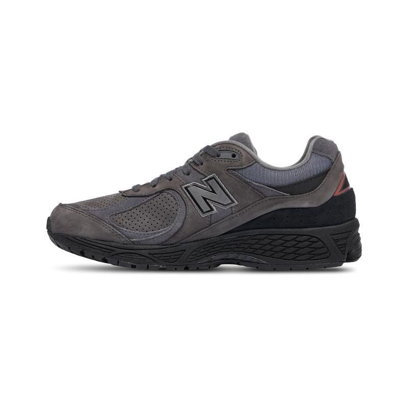 New Balance 2002R Charcoal Black Unisex Sneakers M2002RGF