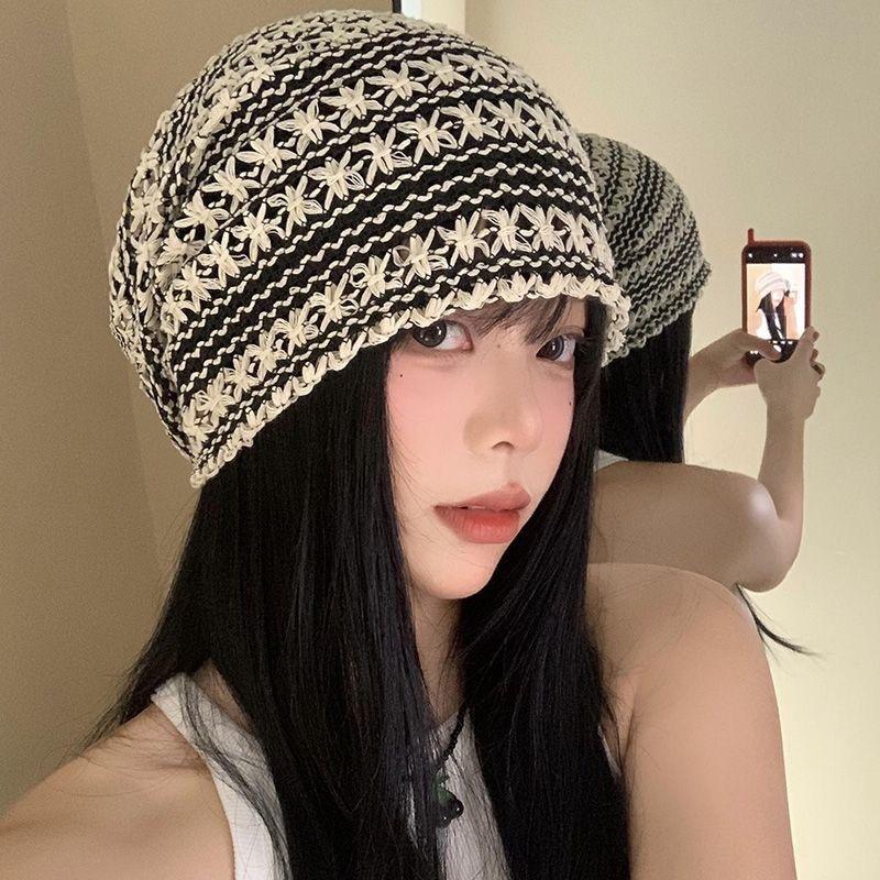 

Spring and summer new Korean version three-dimensional flower toe hat women s fashionable hollow breathable thin big head ring cold hat stacked hat One size fits all