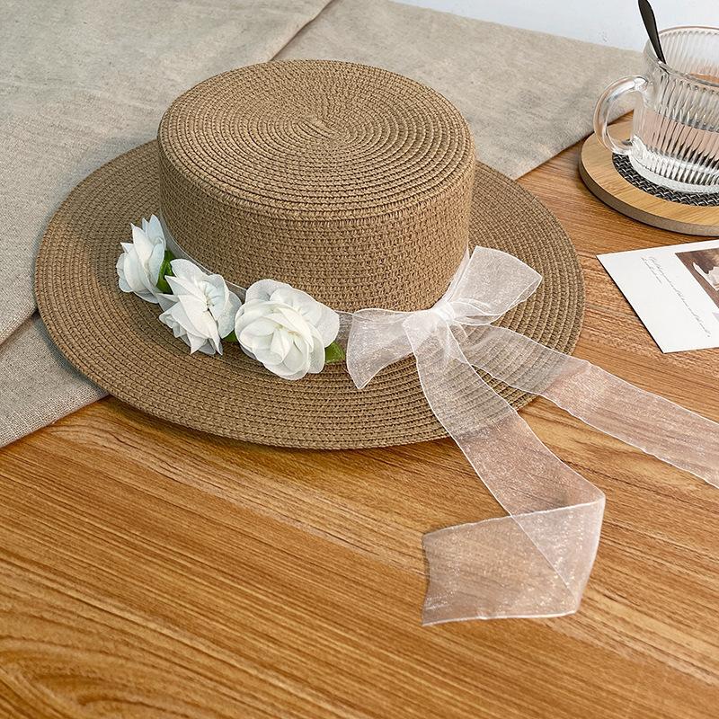 French Flat Straw Hat for Women's Spring and Summer Seaside Vacation Beach Hat Sun Shading and UV Protection Large Eave Basin Hat