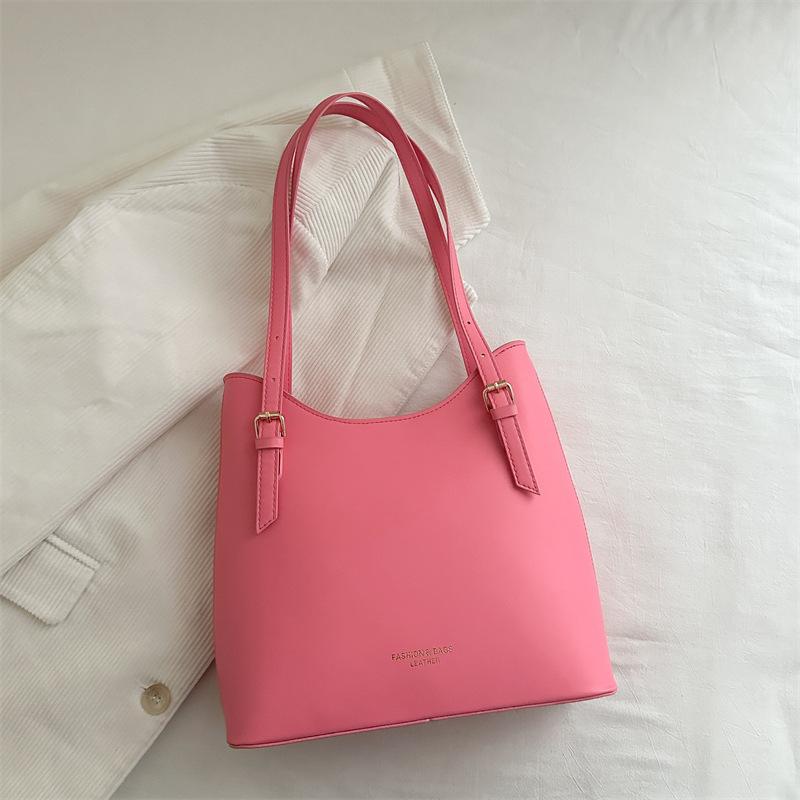 

Сумка большой вместимости Premium sense для женщин 2025 года, популярная сумка через плечо в стиле ретро, универсальная сумка-тоут