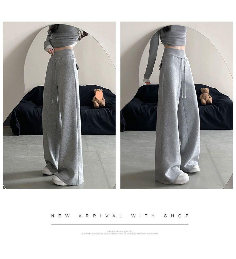 American Style Women's High-Waist Micro Flare Sweatpants: Slimming, Stylish Spring 2026 Edition with Drawstring and Flattering Draping.