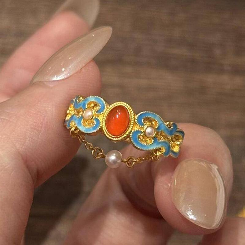 

New in Vintage palace style pearl ring light luxury chain exquisite red rings for women party wedding high quality resizable золотий