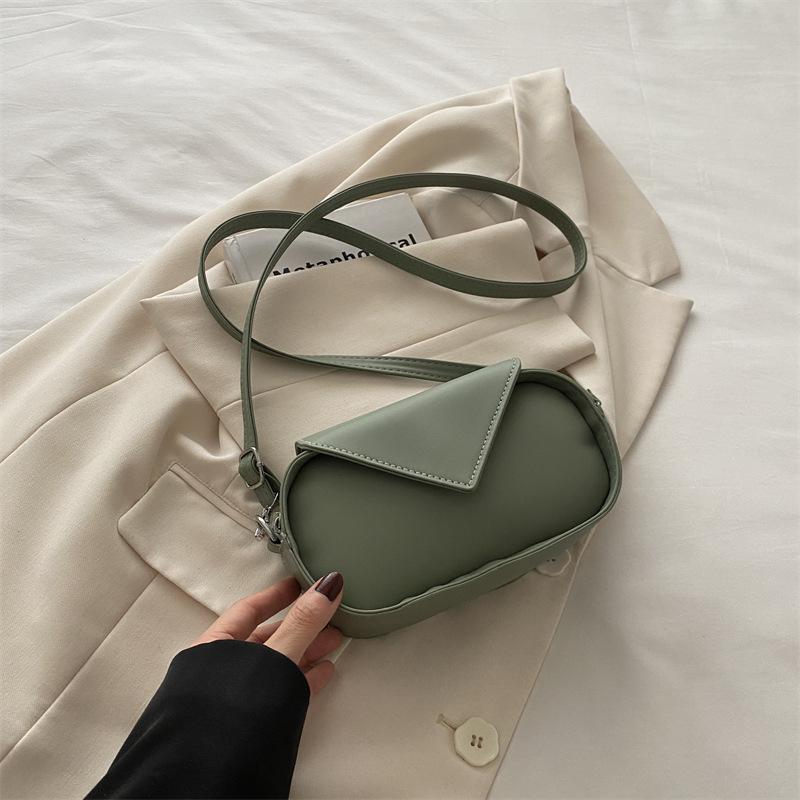 

2024 spring and summer new texture personality this year s popular small bag women s trend beautiful messenger bag small square bag зелений