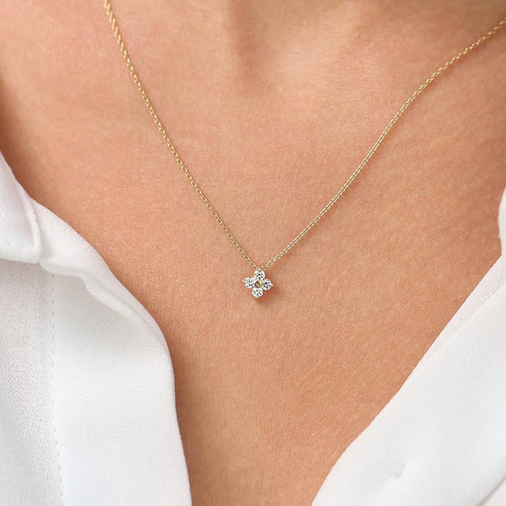 Fashion Tiny Flowers Dainty Necklace Choker Necklace for Women Pendant Jewelry Gifts