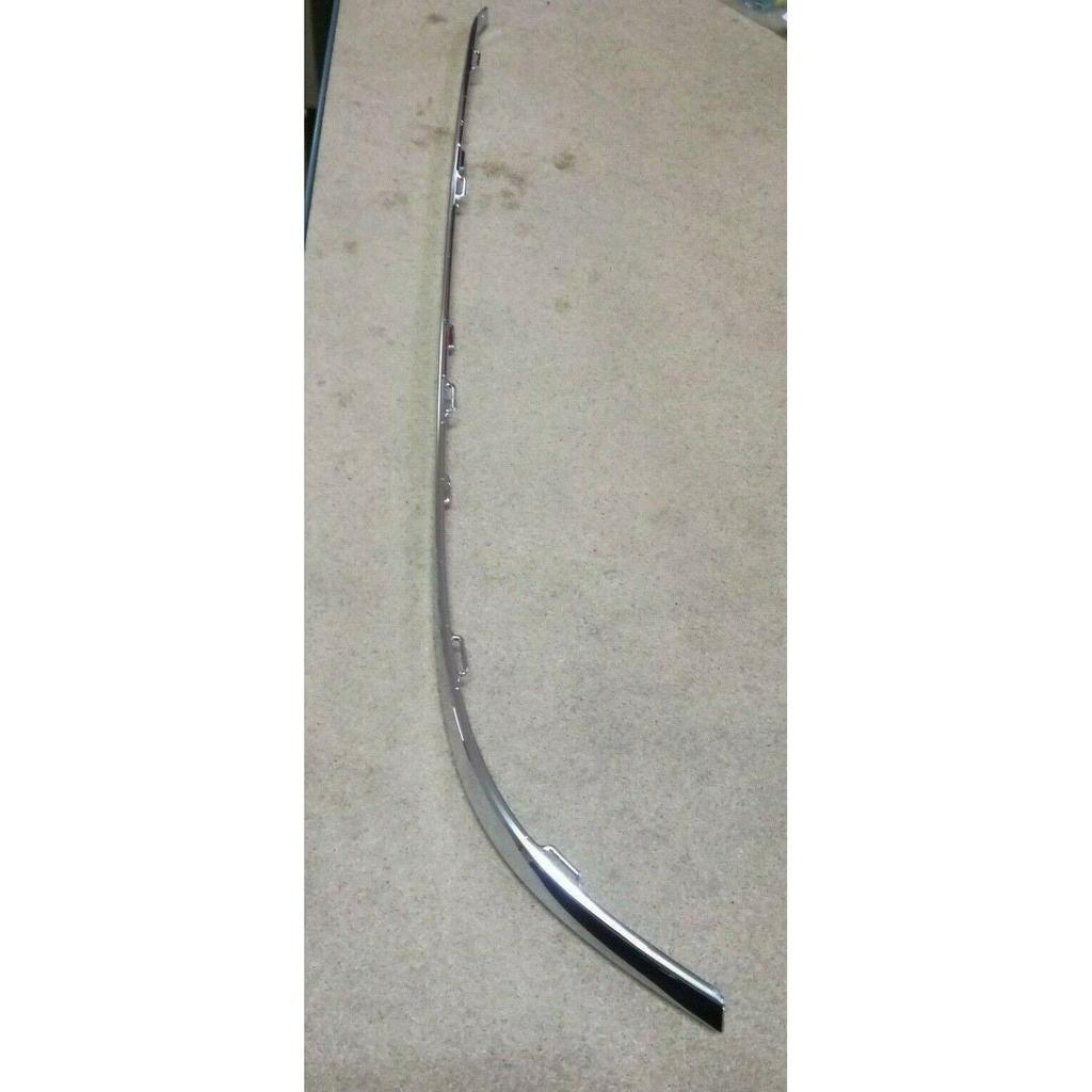 BMW 730 E66 Rear Bumper Chrome Trim (51127135587/51127135588)
