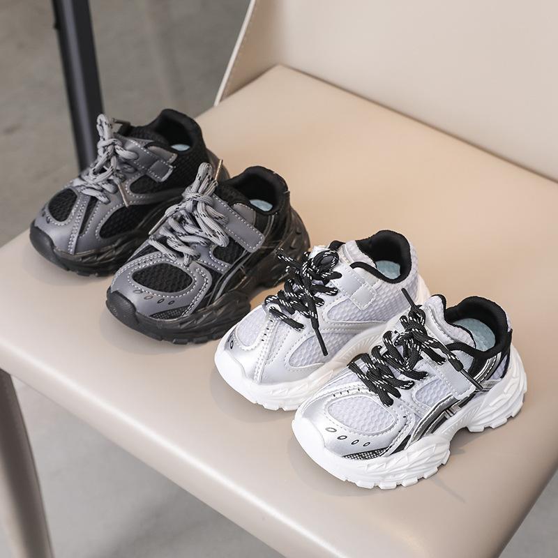 Children's shoes 2025 autumn new boys Velcro sneakers mesh breathable girls running shoes versatile