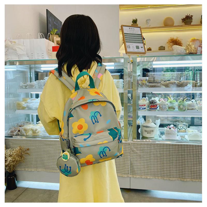 Kids' Backpack Cute Casual Style Floral Graffiti Backpack 26*13*30cm