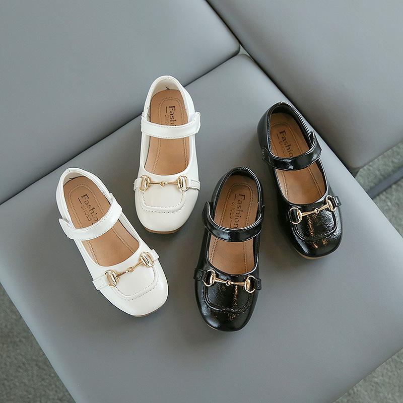 

Girls Single Shoes Spring And Summer Soft-Soled Doudou Shoes Velcro Girls Square Mouth Small Leather Shoes Princess Shoes 22 белый