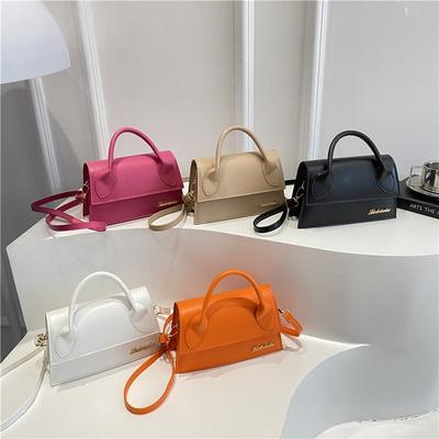 Nouveau design de niche estival sac à bandoulière sac pour femme tendance est maintenant populaire sac bandoulière carré femme femme
