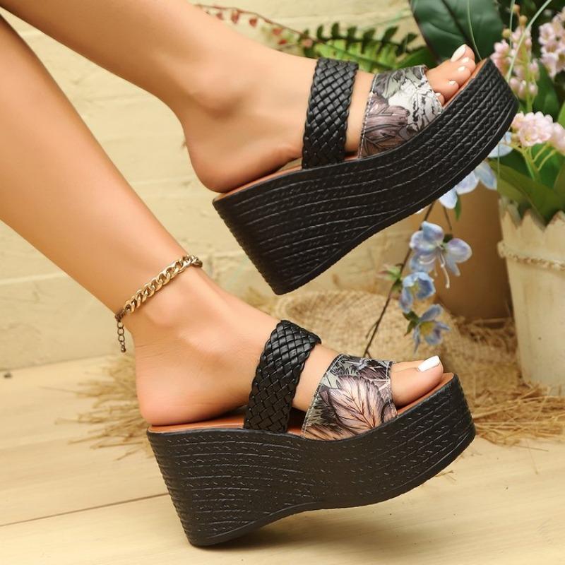Fashion 2025Trend Summer High Heel Women Sandals Big Size Open Toe Beach Shoes Fashion Comfortable Wedge Heel Slippers Slides Women