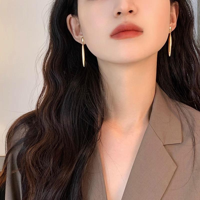 2025 New Vertical Bar Women's Long Hanging Earrings Gold Color Metal Pendants Dangle Earrings Exaggerated Boucle D'oreille