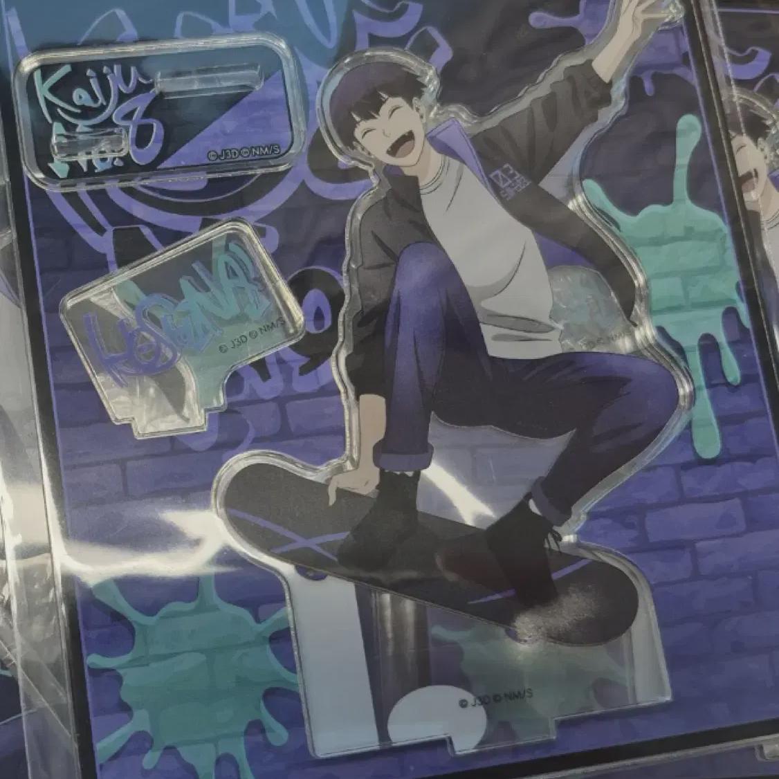 

Monster 8 Hoshina Soshiro Skater Acrylic Stand