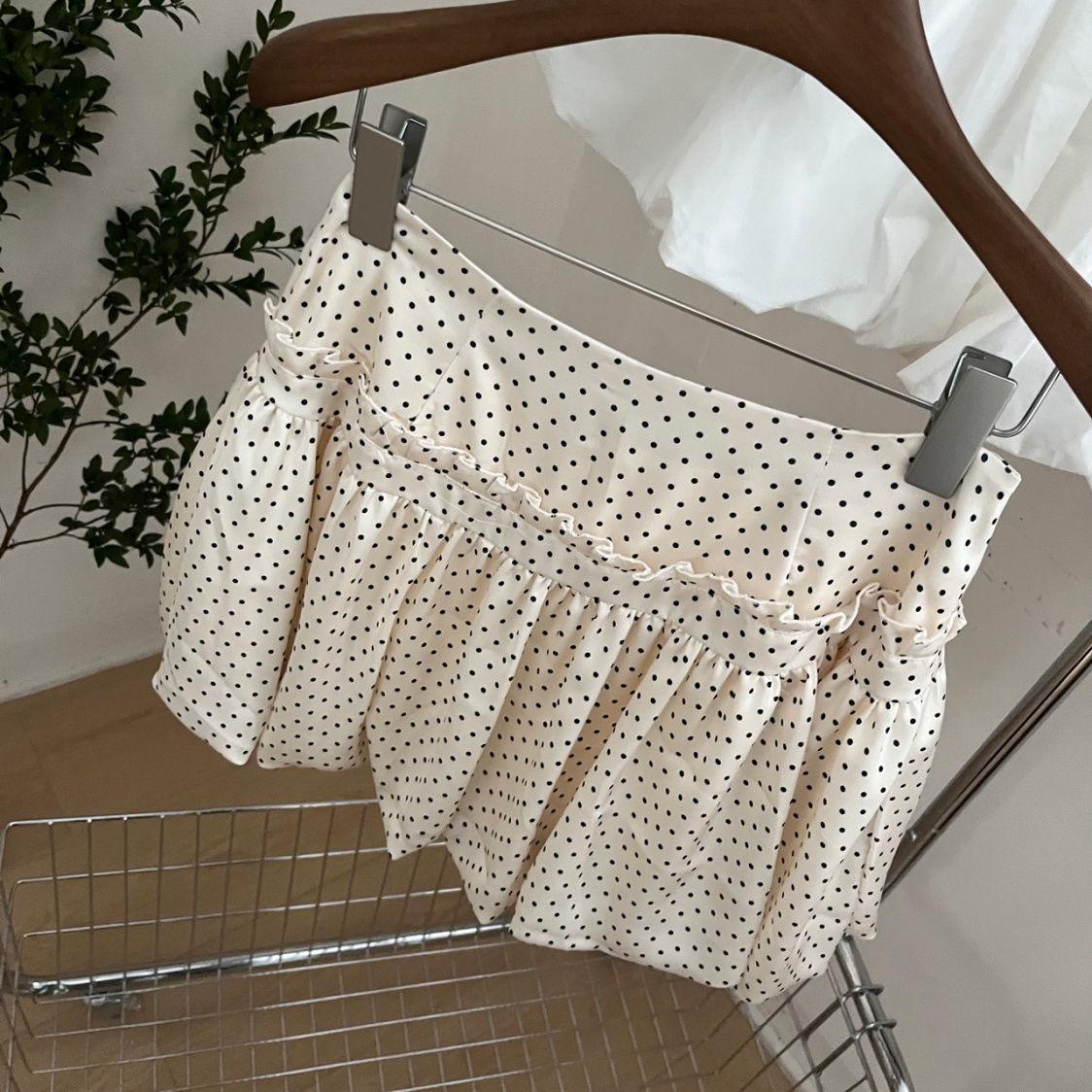 

Женская летняя юбка Sweet Cake с высокой талией в горошек белого цвета - облегающая, универсальная, женственный стиль L (Recommended 55-59 kg) абрикосовый