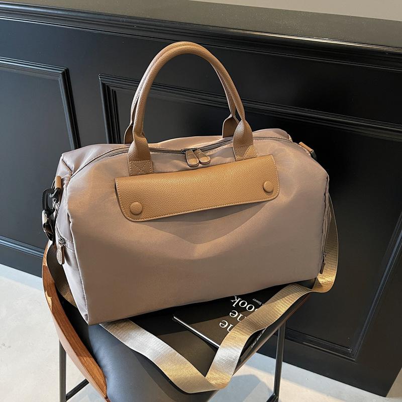 Multifunctional Large Capacity Duffel Bag for Women Fashion Light Travel Bag Independent Shoe Warehouse Sports Gym Bag