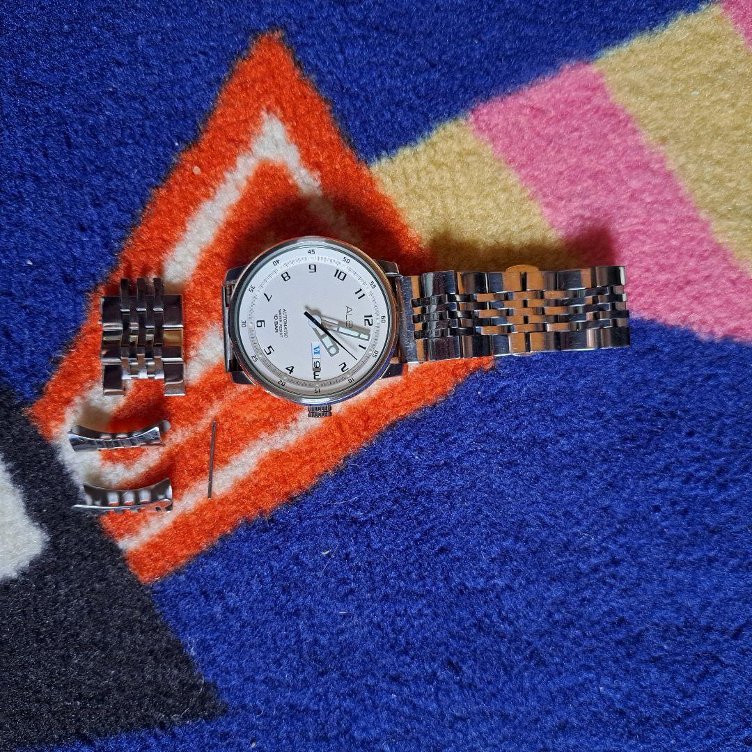 

[USED] Alba men s wristwatch, junk item.