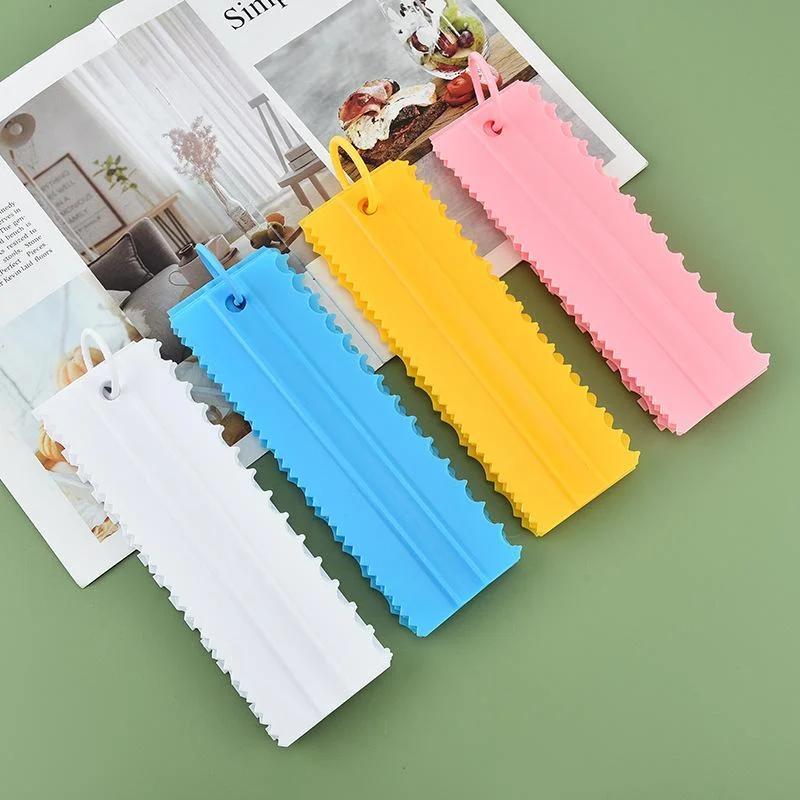 4Pcs/Set Plastic Double Sided Tooth Cake Scraper Pattern Cream Scraper DIY Baking Tools Baking Accessories