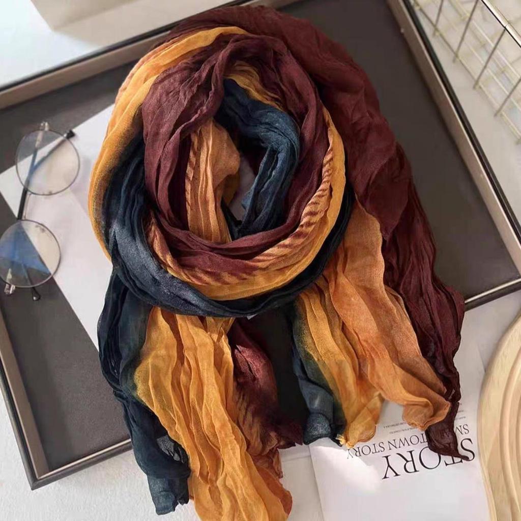 Gradient Blue Cotton-Linen Scarf: Retro Versatile Print, Long Pleated Women's Accessory for Autumn/Winter