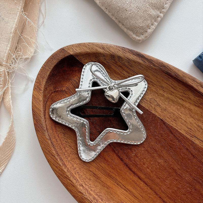 

1 шт. Серебристая кожаная заколка-бантик для челки, боковая заколка-автомат, детские заколки для волос, детские головные уборы, заколки для волос, аксессуары для волос для девочек