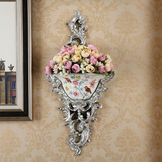 European Wall-Mounted Vase: Creative Resin Ornament for Retro Home Decor