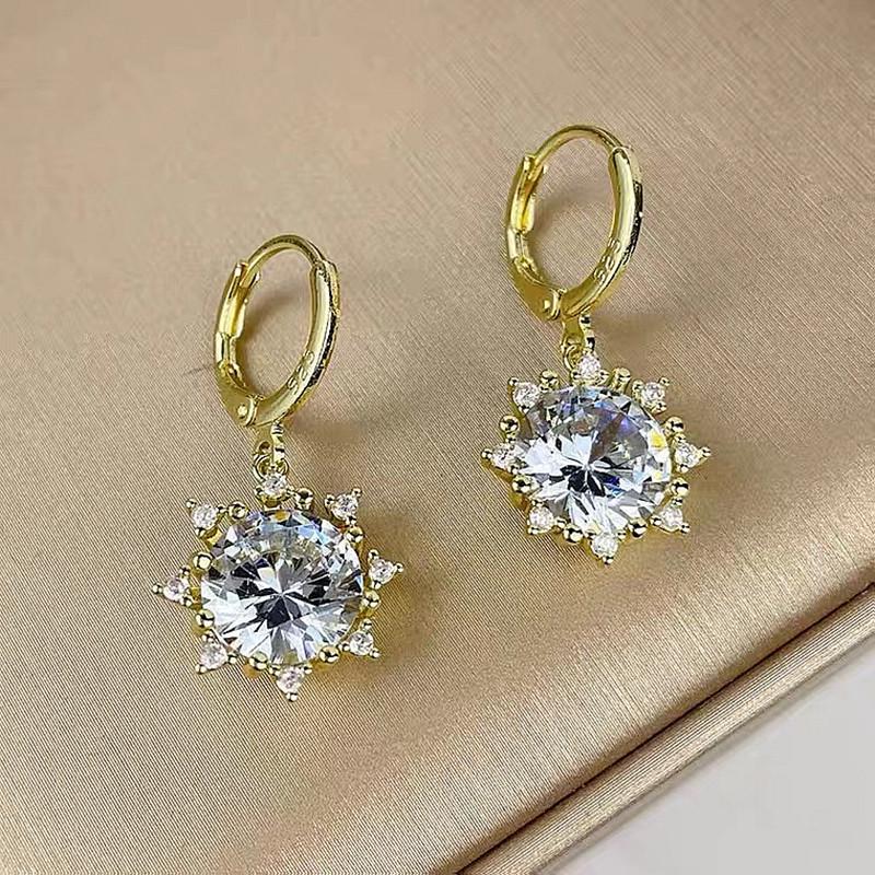 Elegant Snowflake Zircon Earrings - Japanese & Korean Fashion, Versatile High-End Design