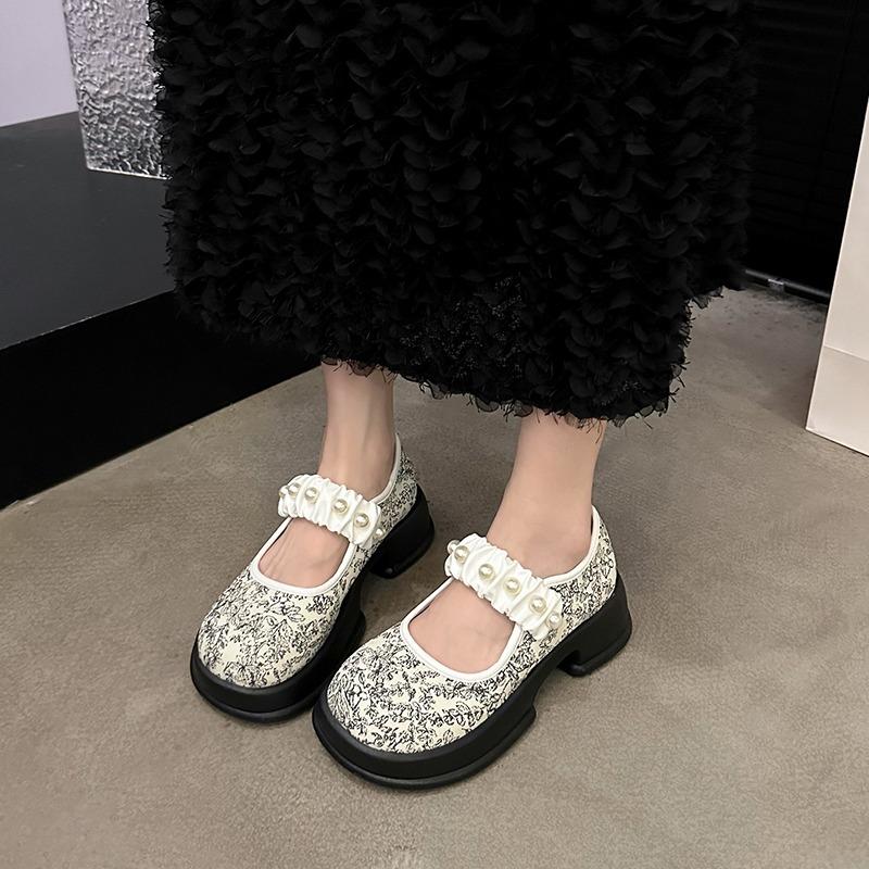 Fashion Women's Thick Soled Mary Jane Shoes Autumn New Round Head Shallow Mouth Beaded One Line Buckle Single Shoes