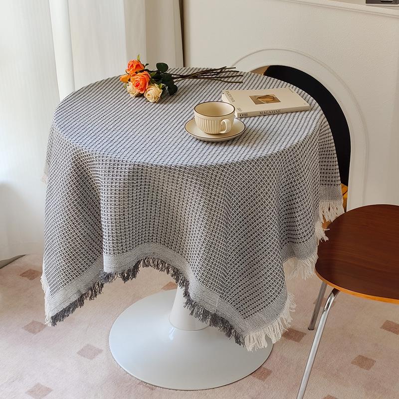 Pastoral White Tassel Tablecloth - French-Inspired Cotton Linen for Coffee and Bedside Tables