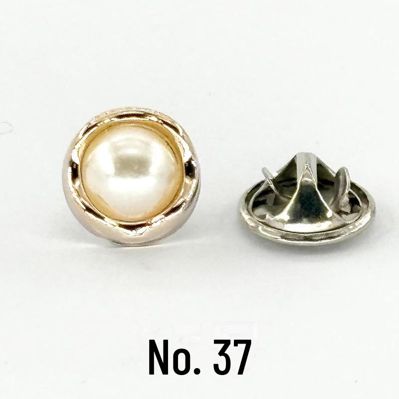 Detachable Invisible Cute Buckle for Sweaters and Shirts