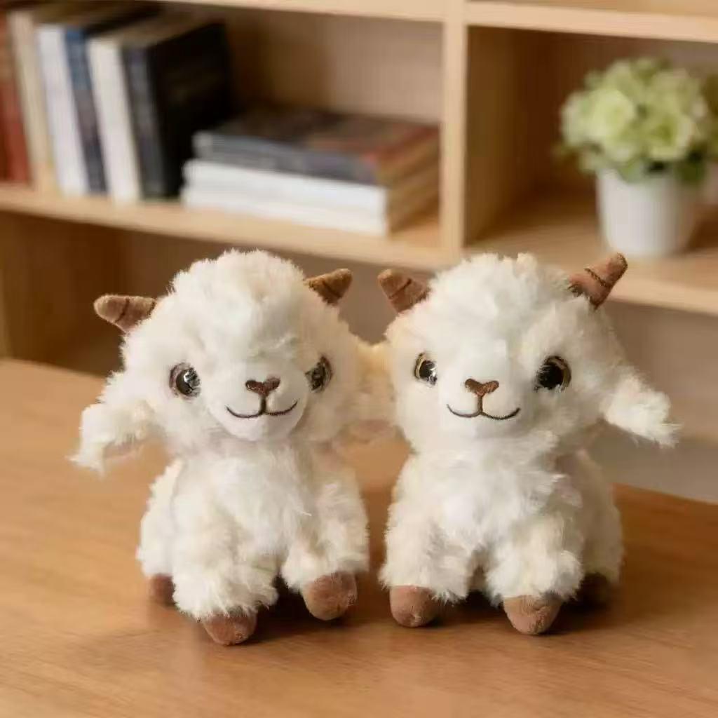 Cartoon Lamb Plush Pendant - Cute Xinjiang Lamb Doll 12-14 cm