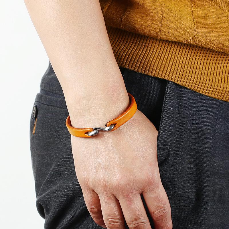 Men's European & American Retro Leather Punk Rock Bracelet