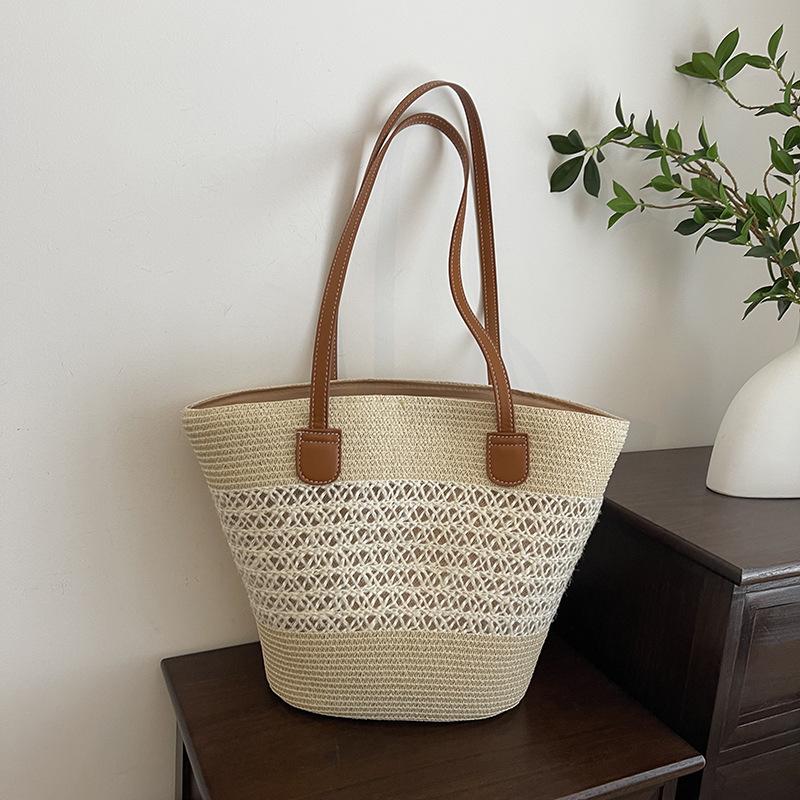 Popular vacation style woven big bag women's new fashion versatile commuter straw bag tote bag