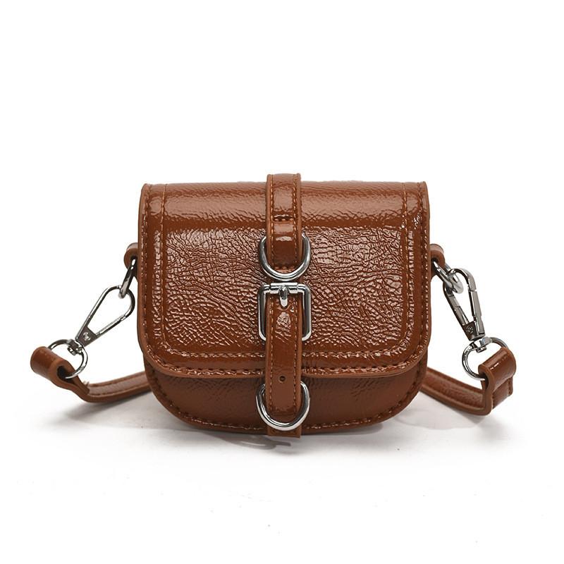 Fashionable Small Crossbody Wallets With Sewed Detailing For Urban Women