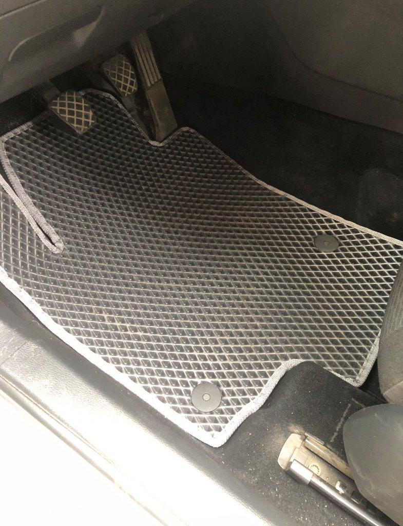

Килимки EVA (чорні) для Volkswagen Golf 6