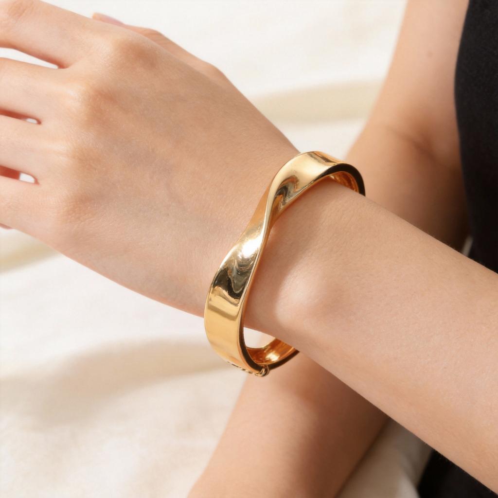 Light Luxury Premium Sense Twisted Cross Bracelet Personalized Ins Wind Irregular Alloy Bracelet