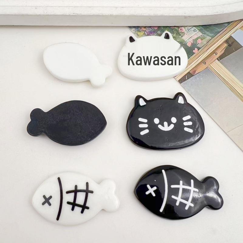 Handmade Black & White Cartoon Kitten Resin Accessories: Hair Clips, Phone Cases, Keychains, Pendants, Ornaments.