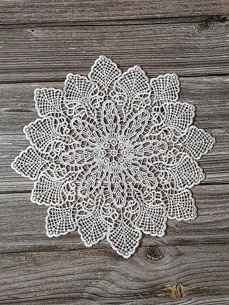 

Пасторальный круглый ручной вязаный крючком хлопковый поднос для столовых приборов, кухни, ресторана, подставки для балкона, журнального столика, коврика для рождественского украшения Round 25cm