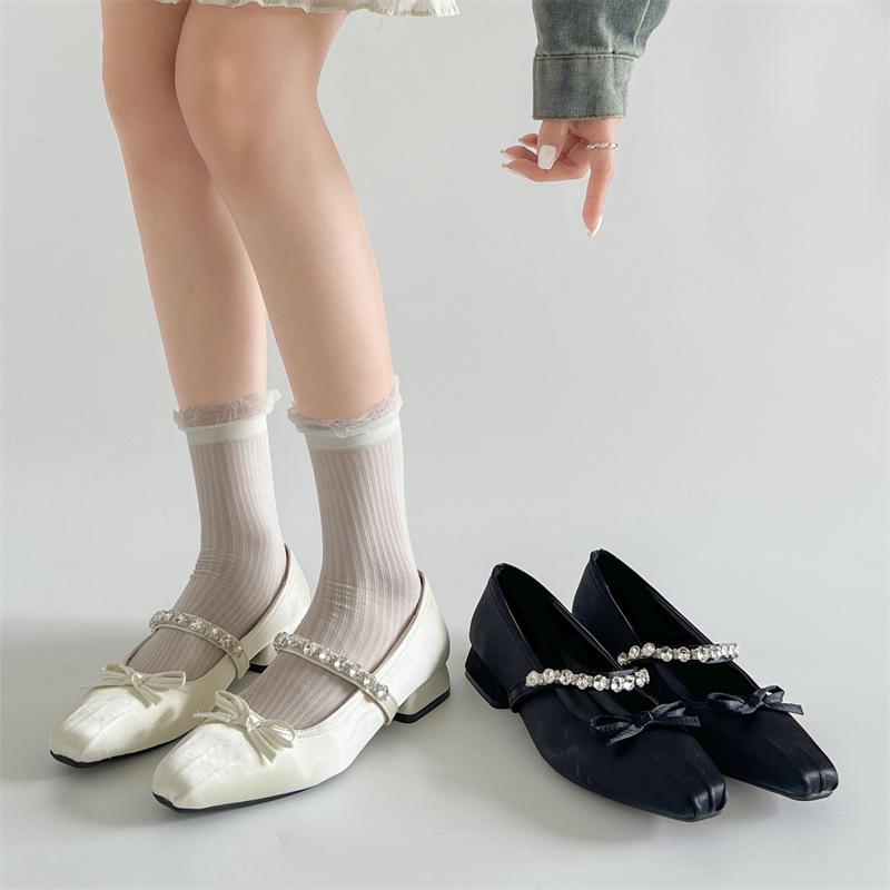 White retro French flat bottom square head shallow mouth single shoes women's summer 2025 new models with skirt inner height increase Mary Jane shoes