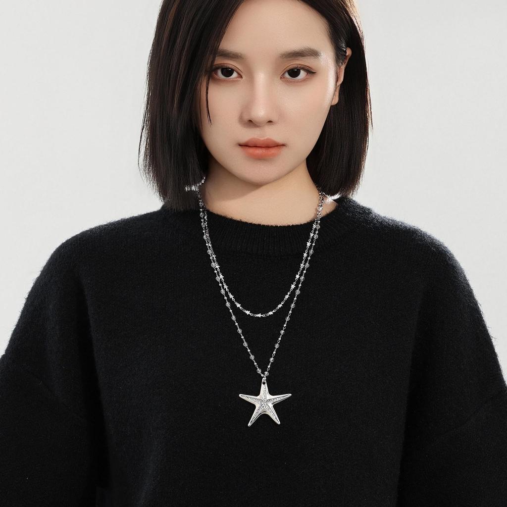 Silver Starfish Beaded Necklace for Women - Double-Layer Titanium Steel Pendant Clavicle Chain, Light Luxury Autumn/Winter Accessory
