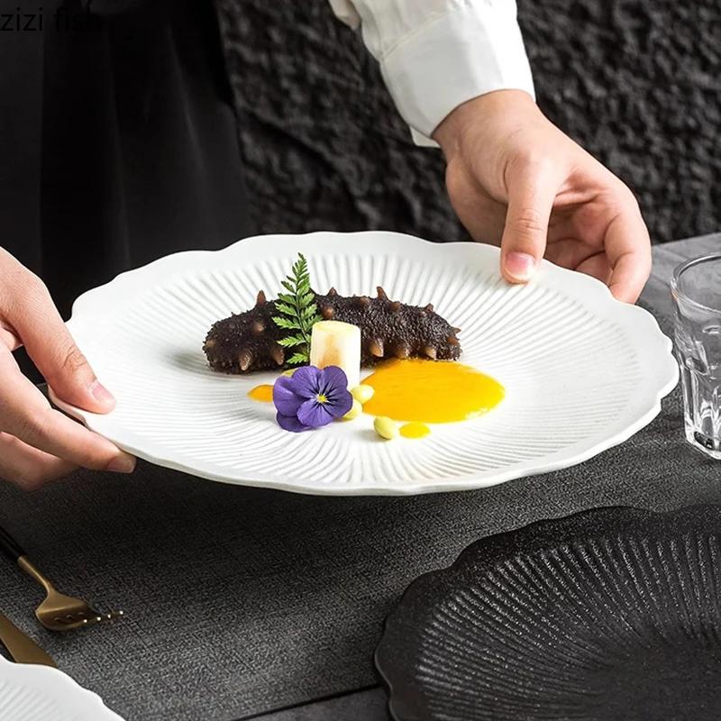 Farfurie cu dungi în formă de flori de culoare solidă Farfurie din ceramică cu friptură Farfurie cu salată Farfurii cu pește Farfurie pentru sushi Farfurii pentru desert