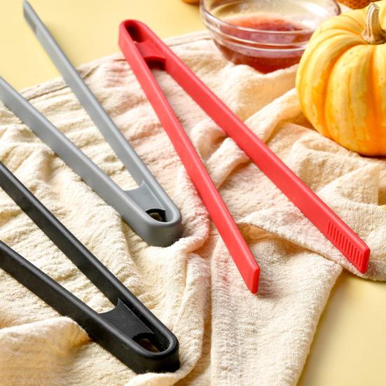 Heat-Resistant Silicone Food Tongs Non-Slip Kitchen Utensil for Bread Steak BBQ Dishwasher Safe Ergonomic Grip for Home Outdoor Grilling