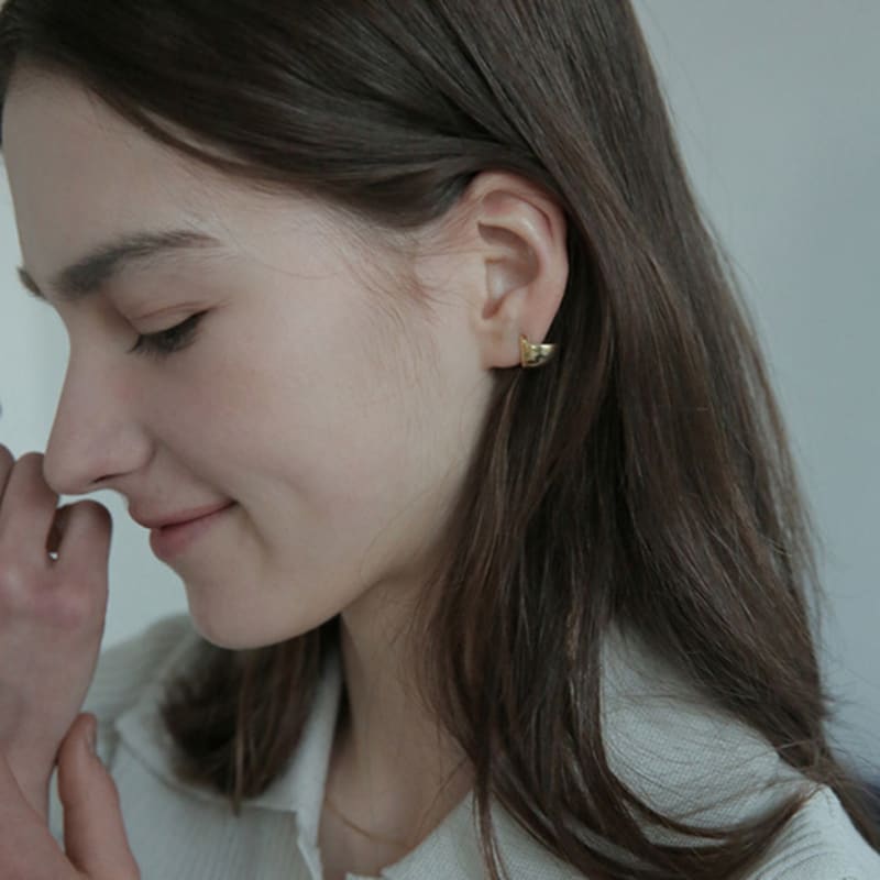 modernlike 14k gold-filled silver clover one-touch earrings