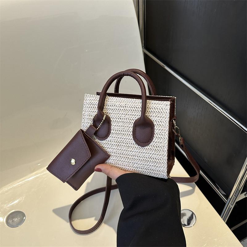 Chic Urban Style Small Pu Crossbody Bag For Women Trendy 2023 Woven Design