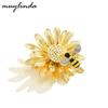 Chic Daisy Bumble Bee Brooch - Korean Fashion Matte Corsage Accessory for Women