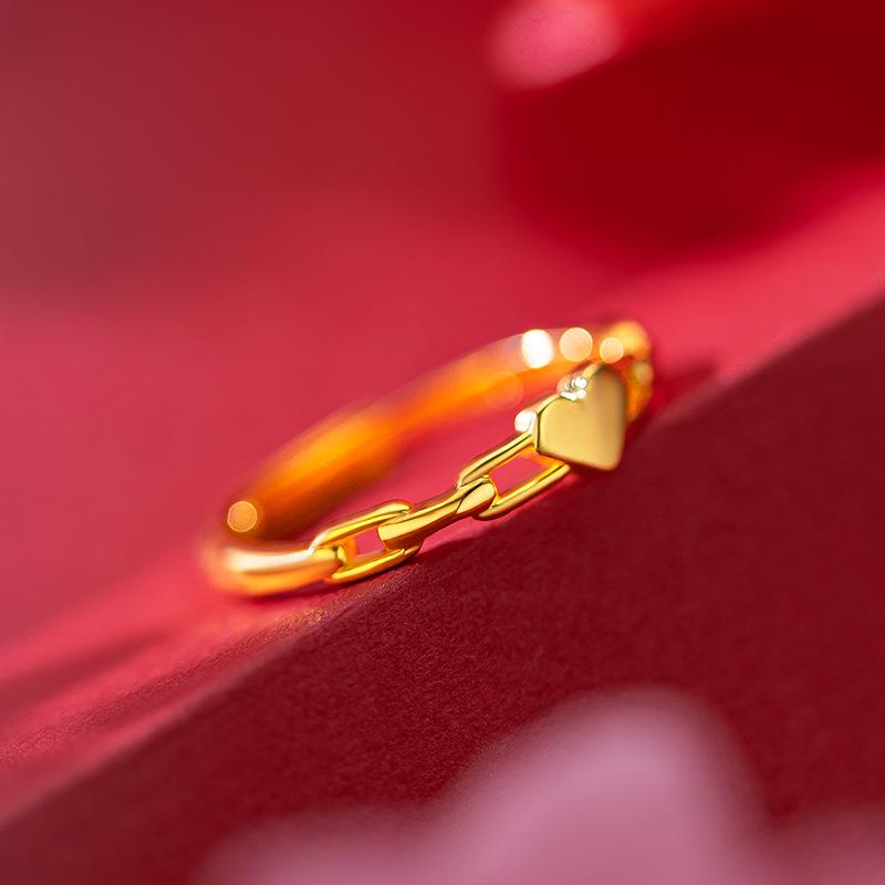 Zhou-Style Adjustable Gold-Plated Heart Chain Ring for Women