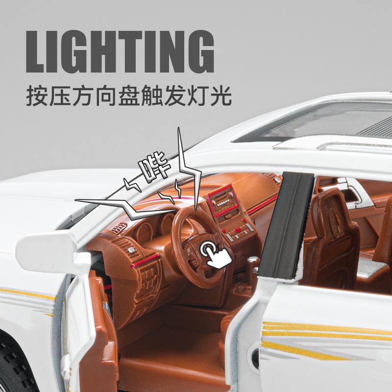 1:24 Toyota Prado Off Road SUV Alloy Metal Diecast Model Car High Simulation Children Collectibles Ornaments Holiday Present Toy