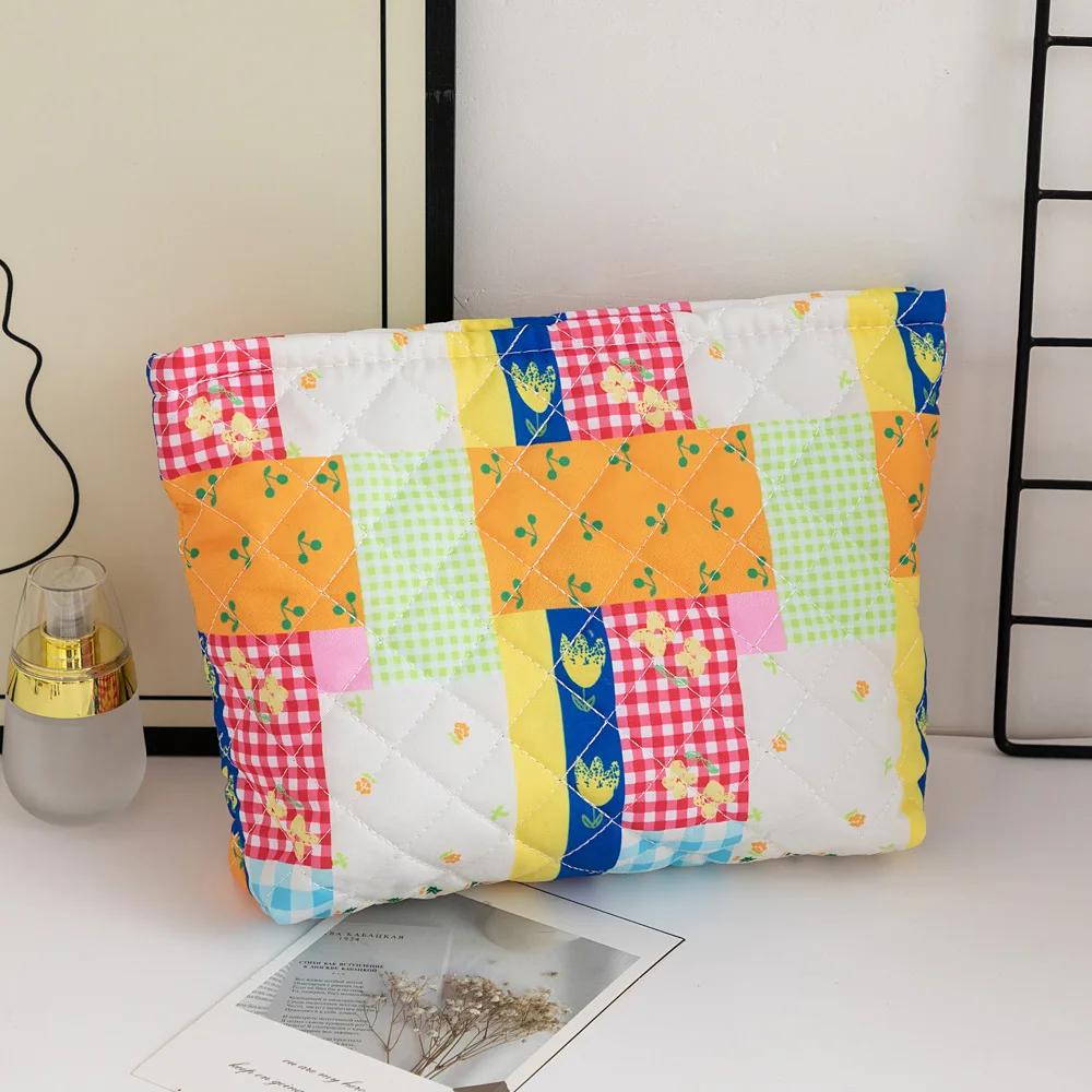 Girl Korean Style Large Capacity Cosmetic Bag Checkered Floral Cartoon Makeup Bags Women Clutch Bag Travel Cosmetic Organizer